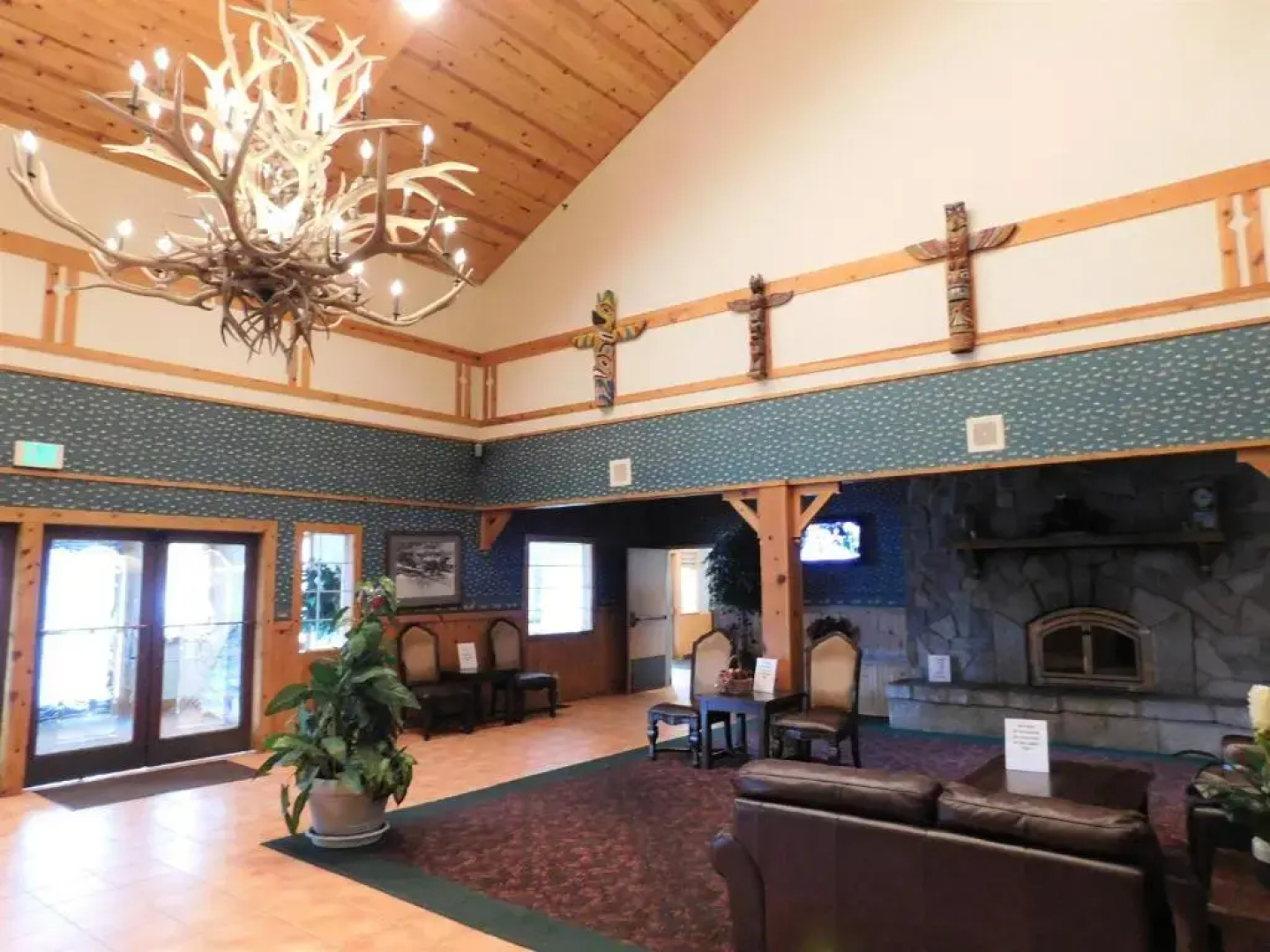 Summit Inn