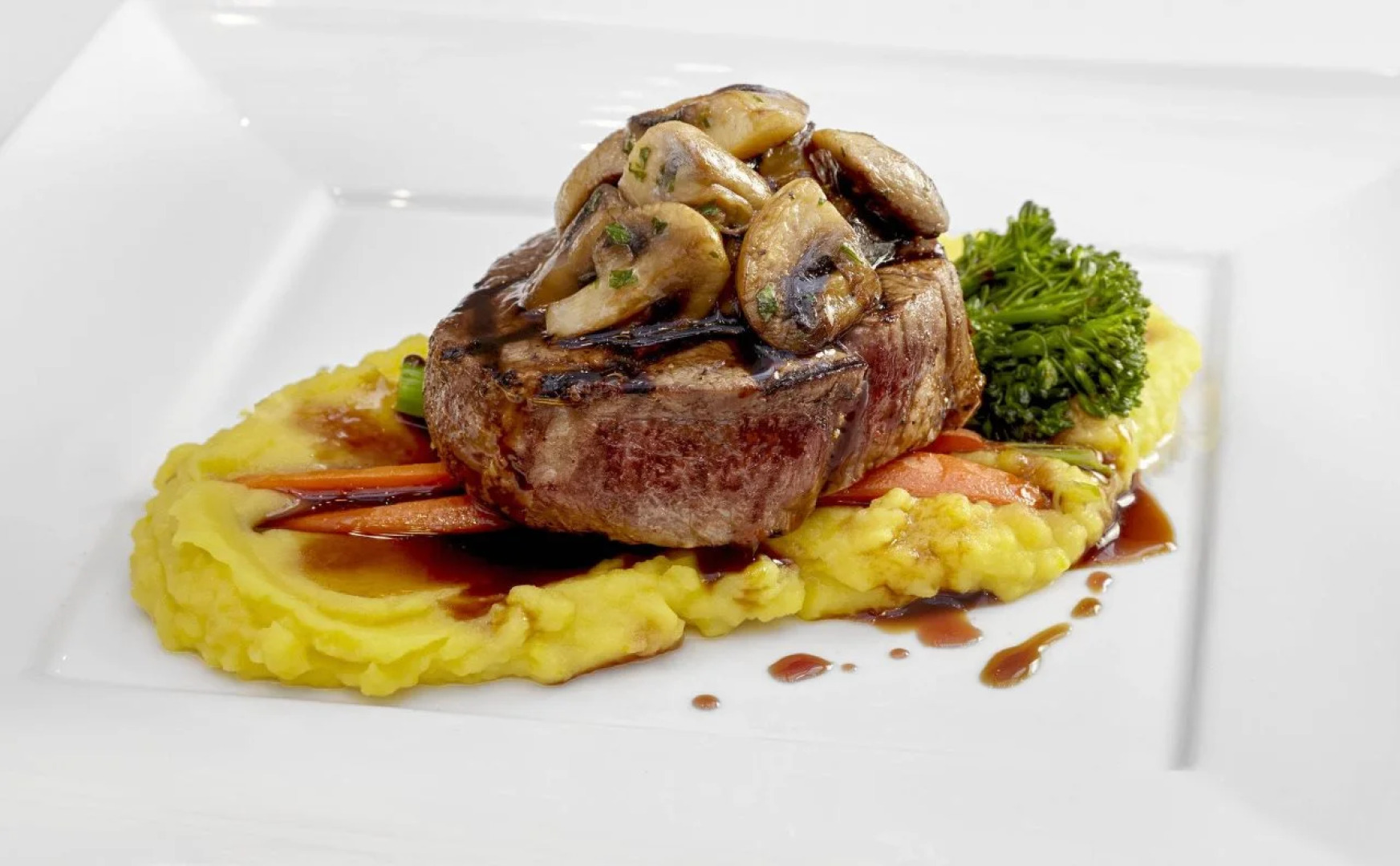 Sheraton Vancouver Guildford Hotel