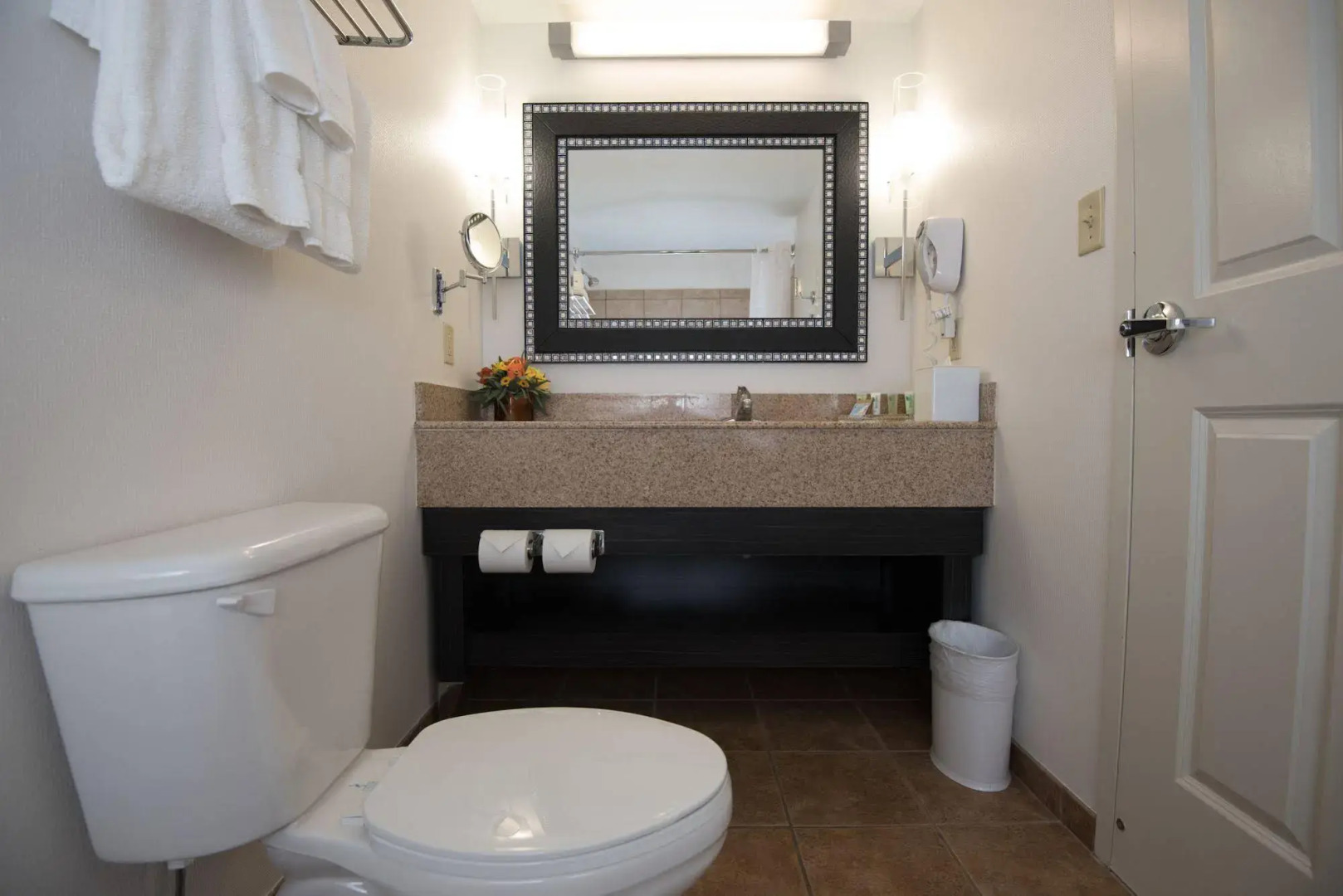 DoubleTree by Hilton St. Louis Forest Park