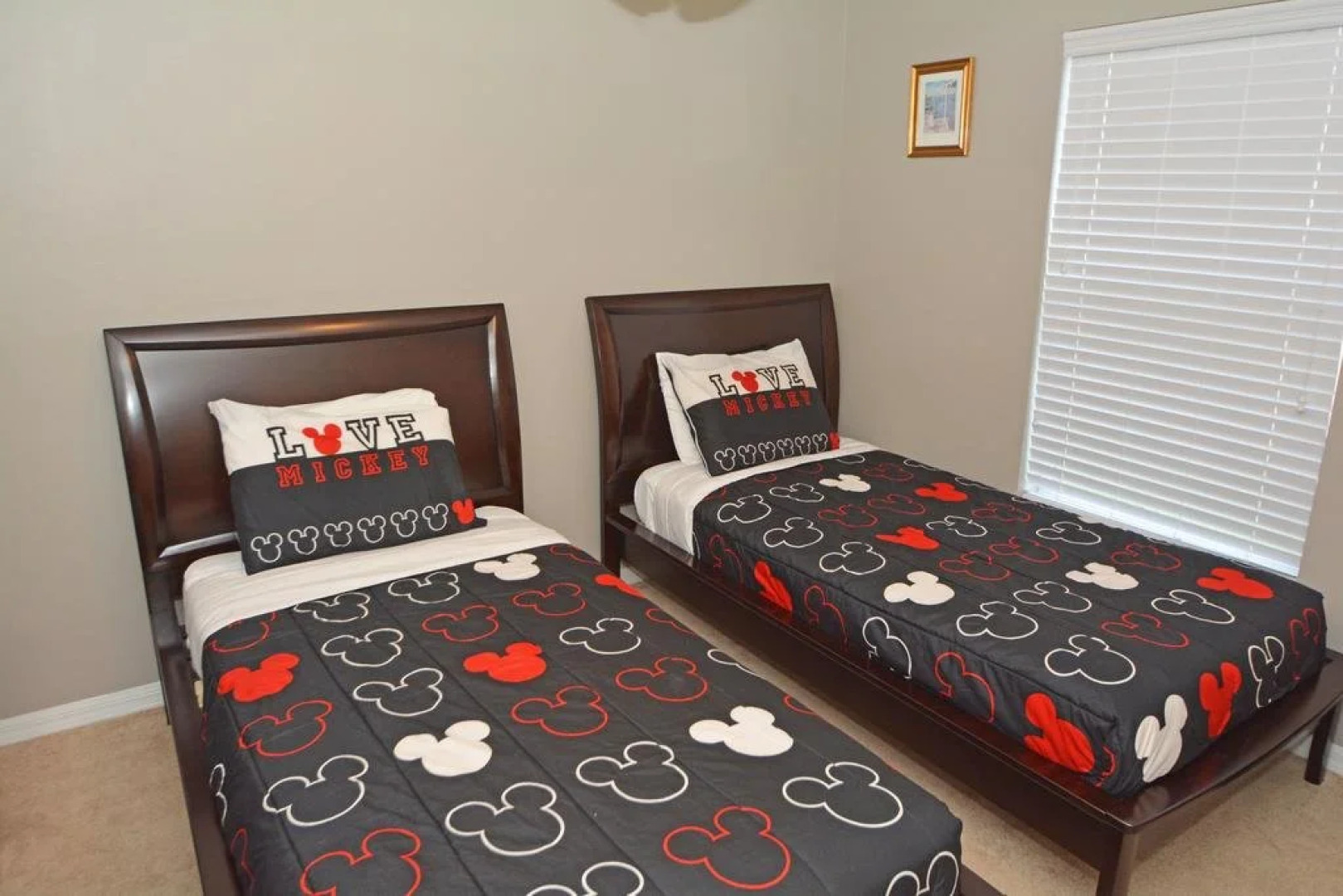 739SJW Sweet Escape Florida 5 Br villa by RedAwning