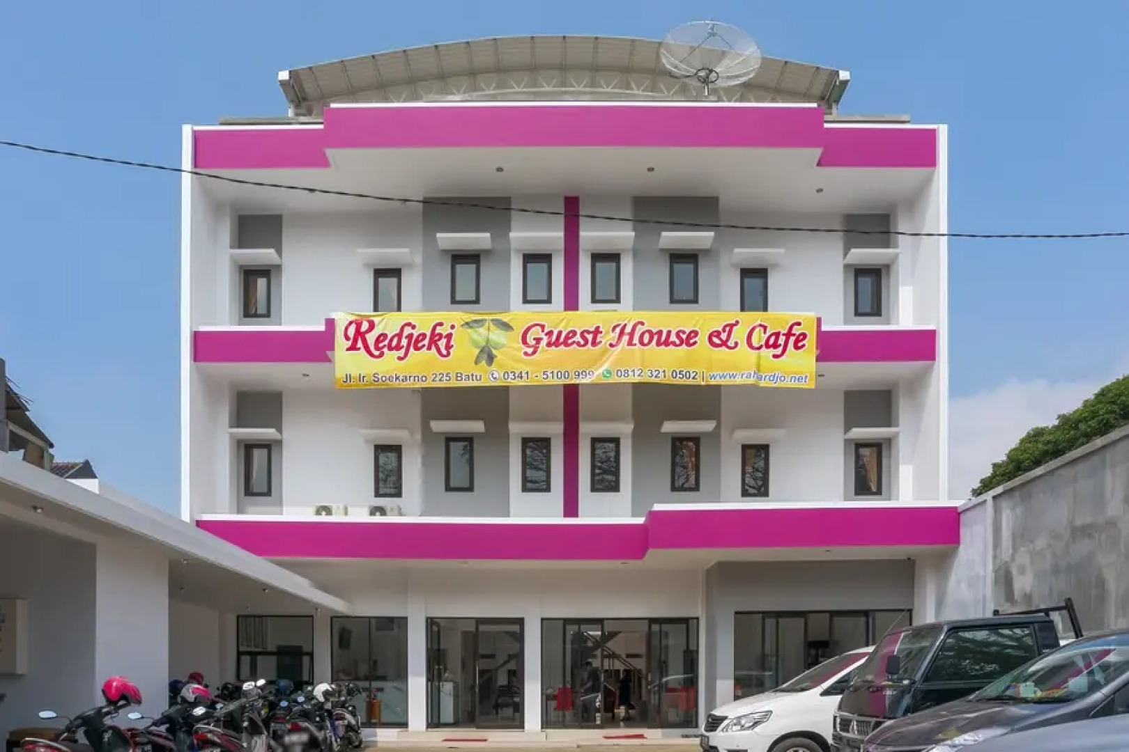 RedDoorz near Jawa Timur Park 3