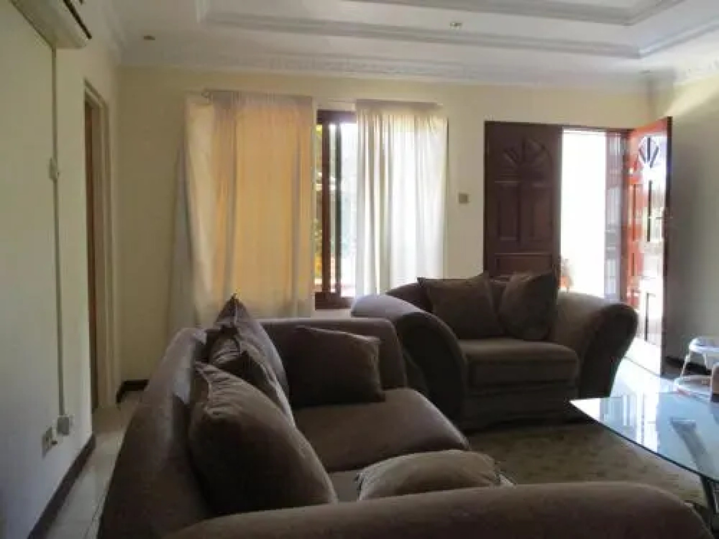 Avon Garden Apartments