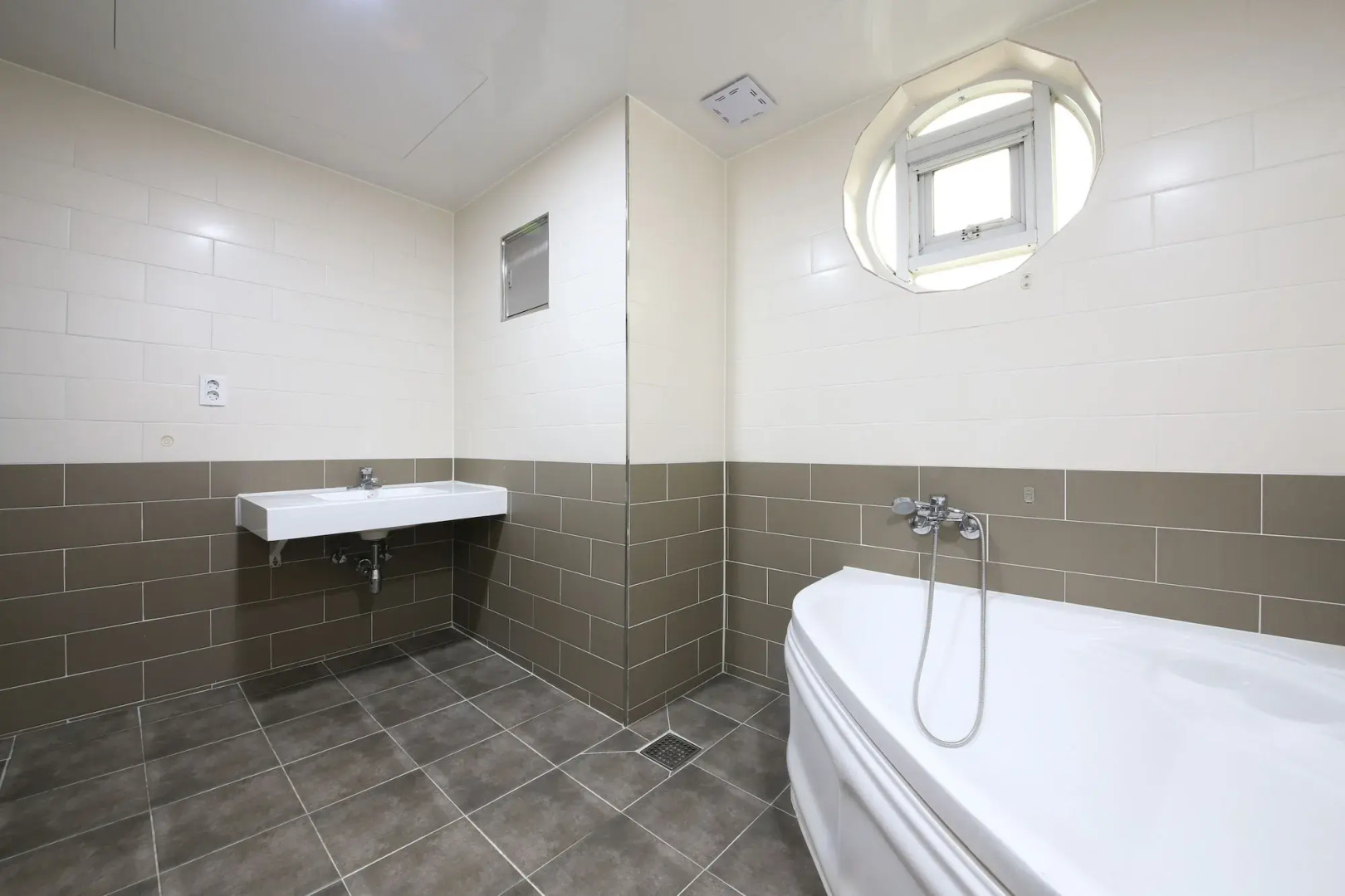 Instar Hotel Yangsan