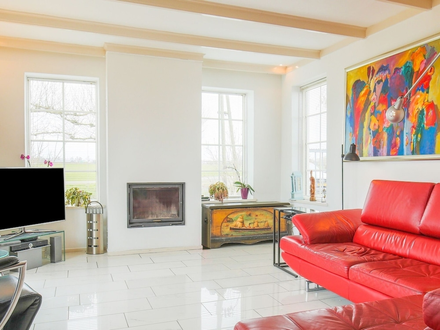 Quaint Holiday Home in Gerkesklooster with Hot Tub, Sauna & Fenced Garden