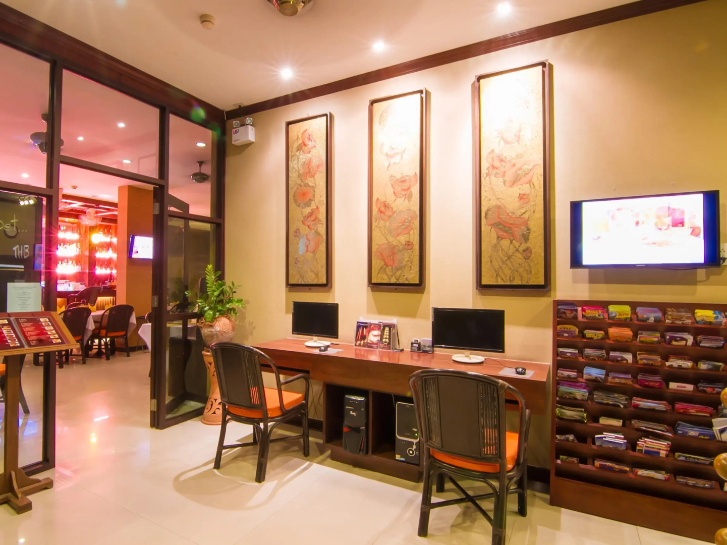 Patong Hemingway's Hotel