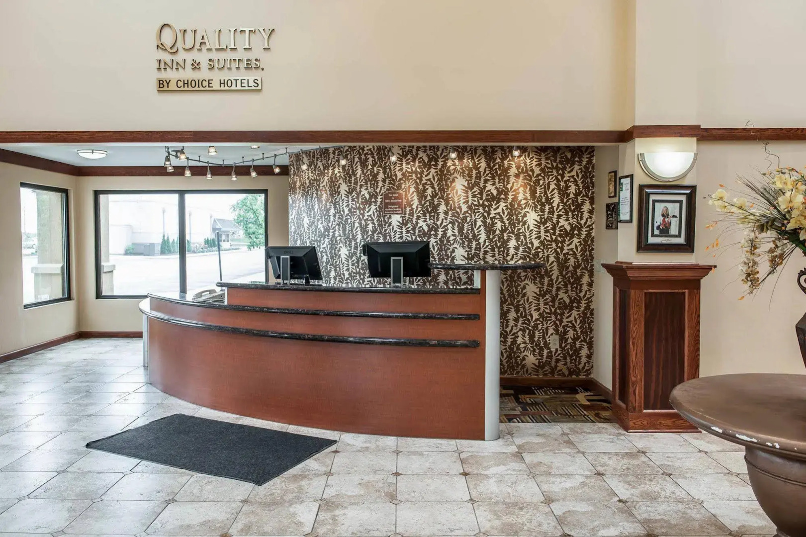 Baymont by Wyndham Greenfield