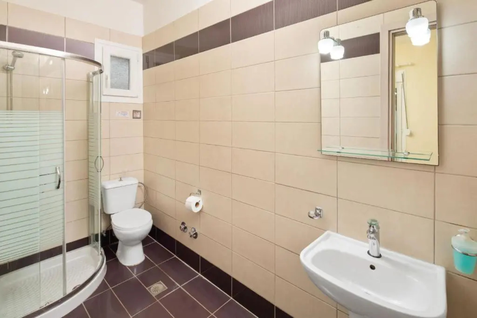 Villa Paradiso: Near beach, superb pool and garden