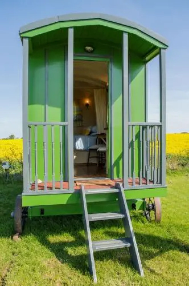 Shrublands Farm Shepherd's Hut
