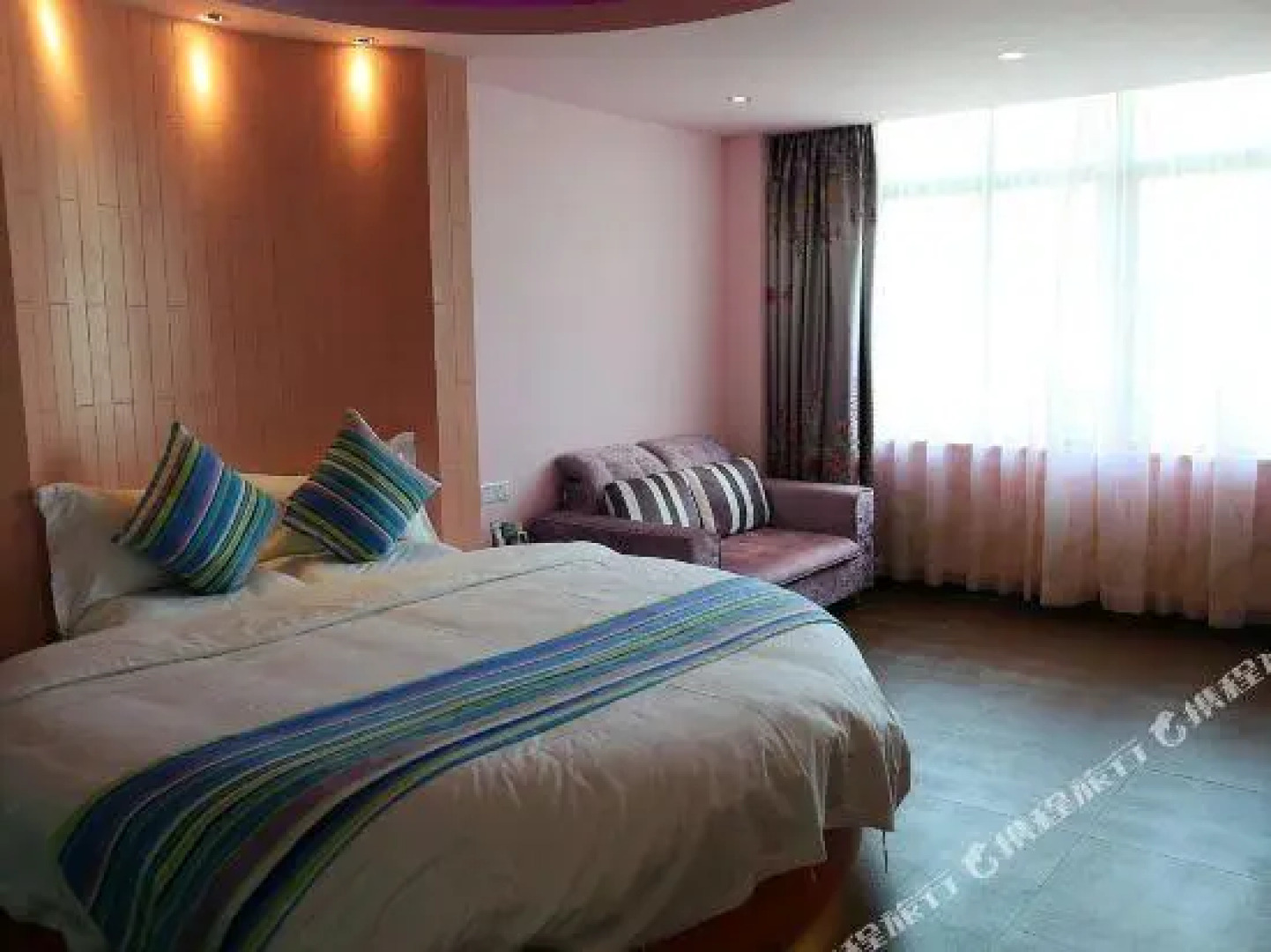 Xiayizhan Fashion Hotel