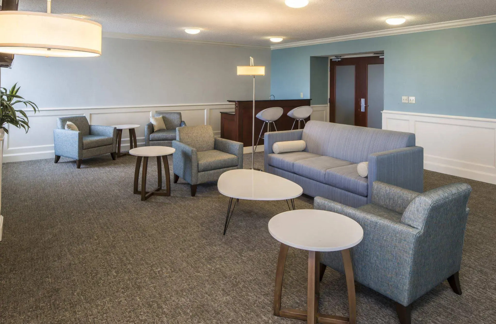 Crowne Plaza Suites Pittsburgh South by IHG