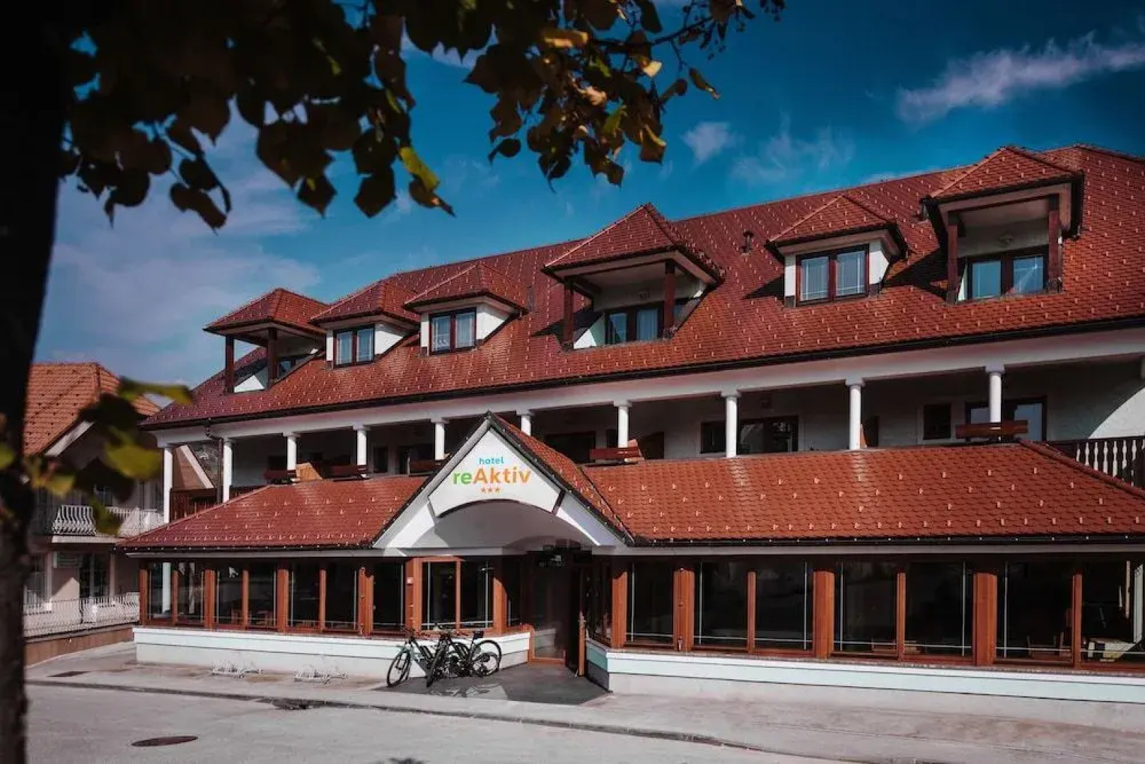 hotel reAktiv