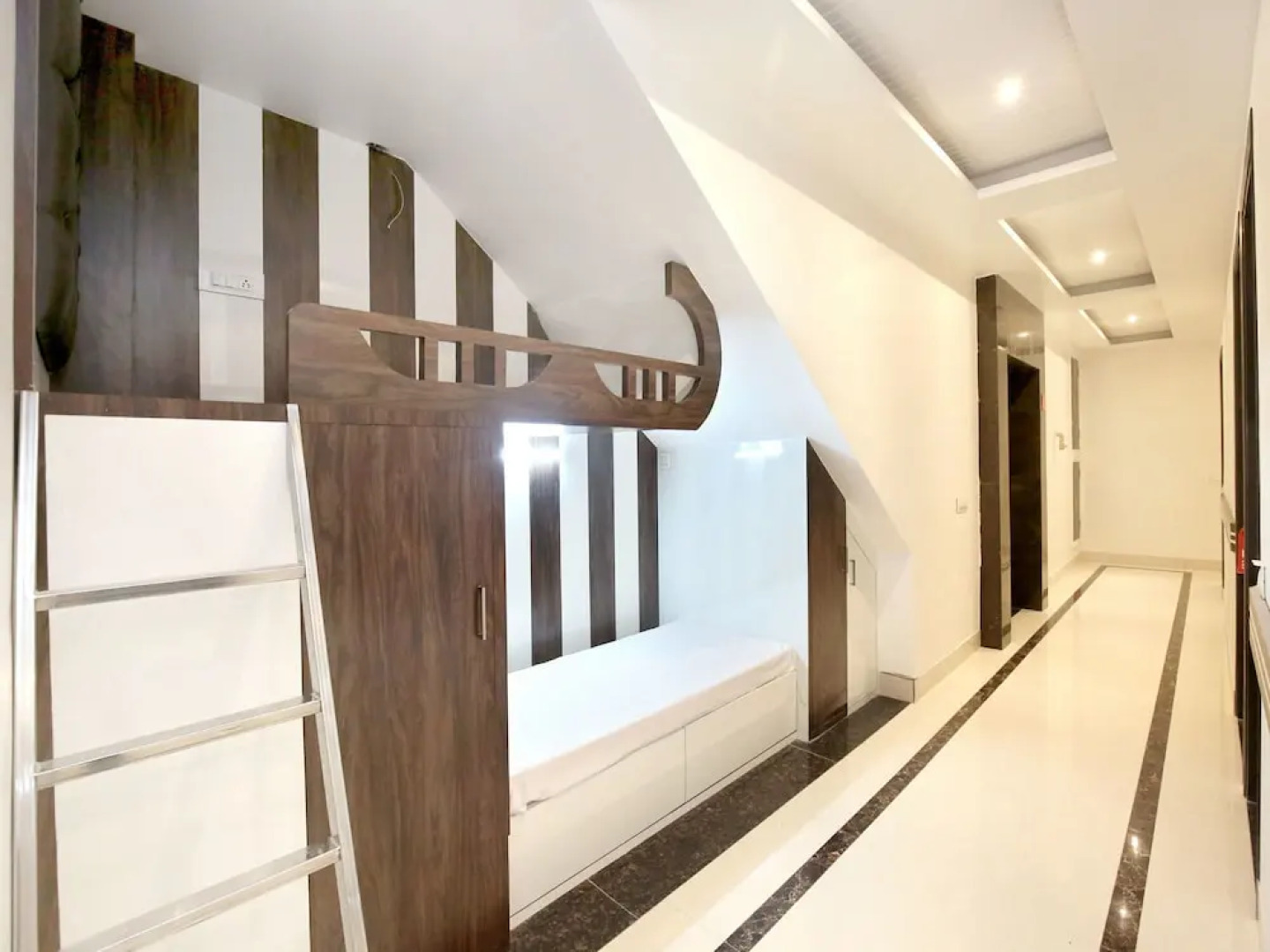 OYO 11632 Hotel Stay INN Classic