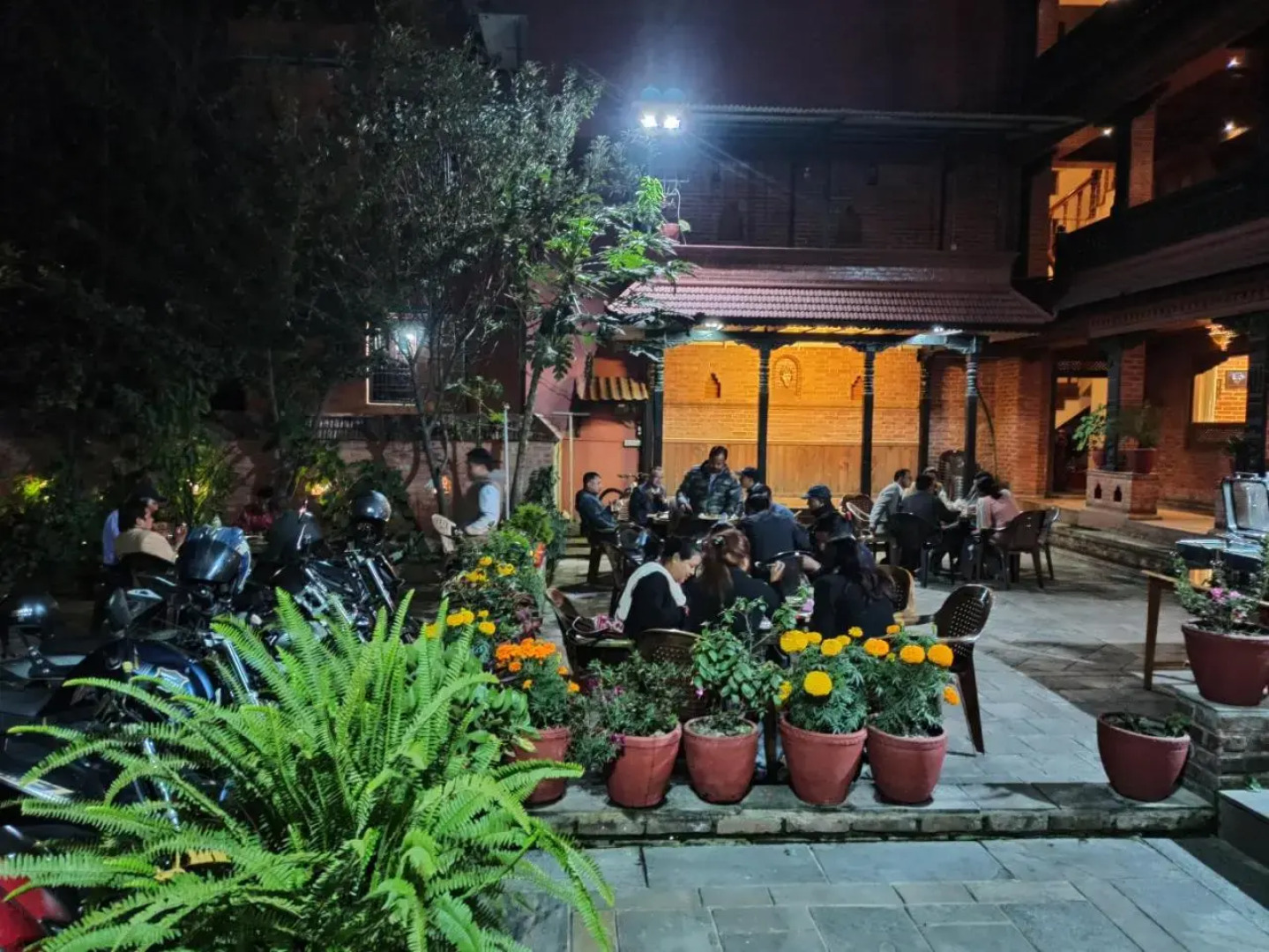 Nag Pukhu Guest House