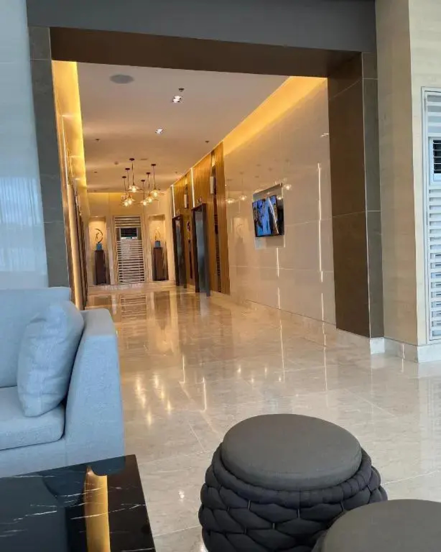 Sithonia Suite, Shore Residences Tower C near MOA