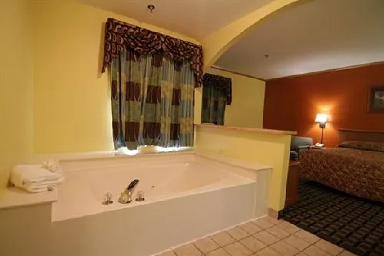 Homegate Inn and Suites