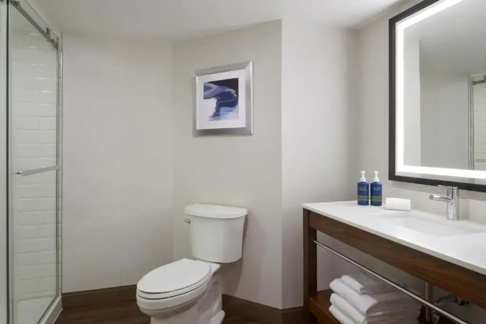 Four Points by Sheraton Point Edward Sarnia