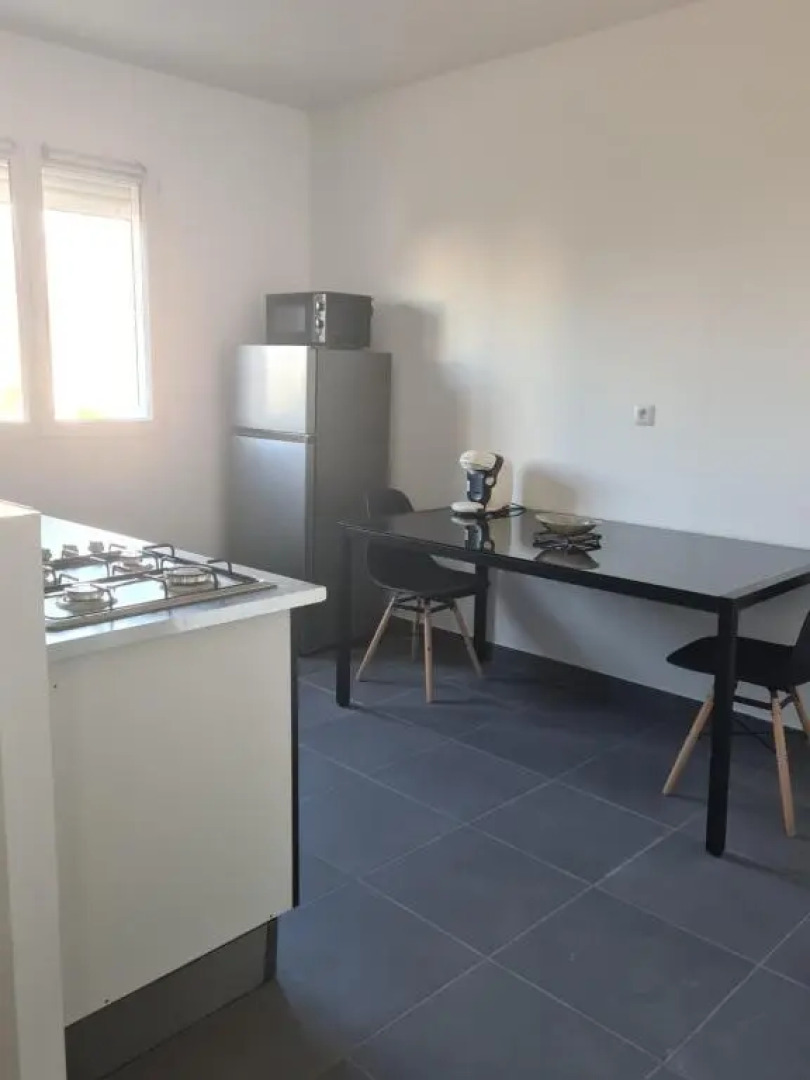 Jolie F1 Neuf Et Fonctionnel