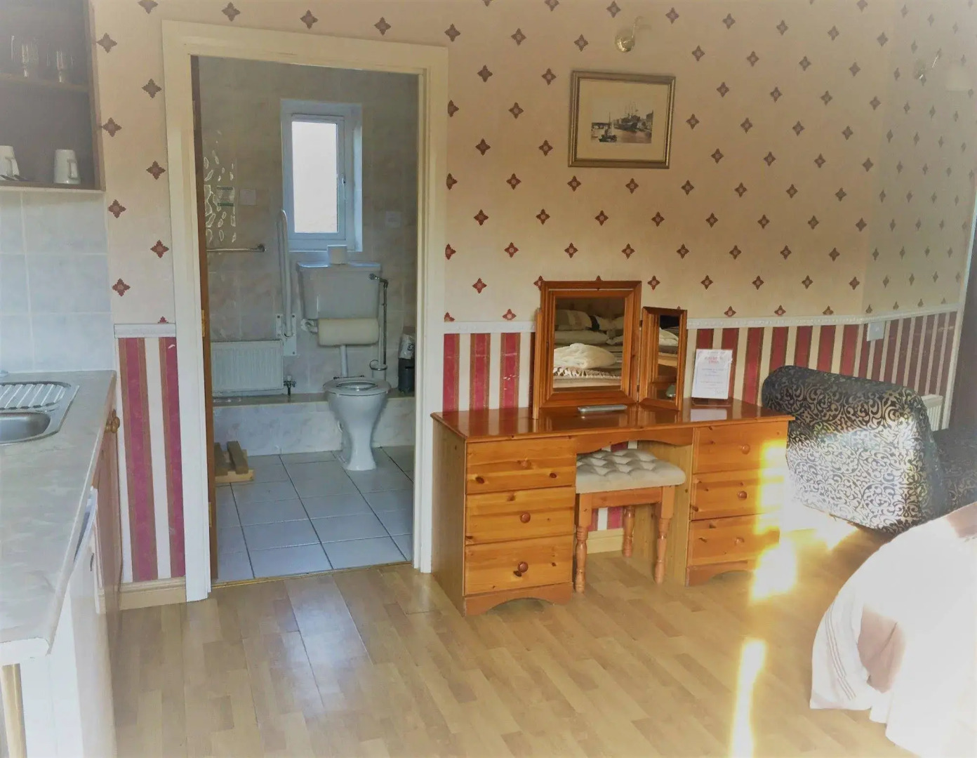 Halfway House Inn Country Lodge