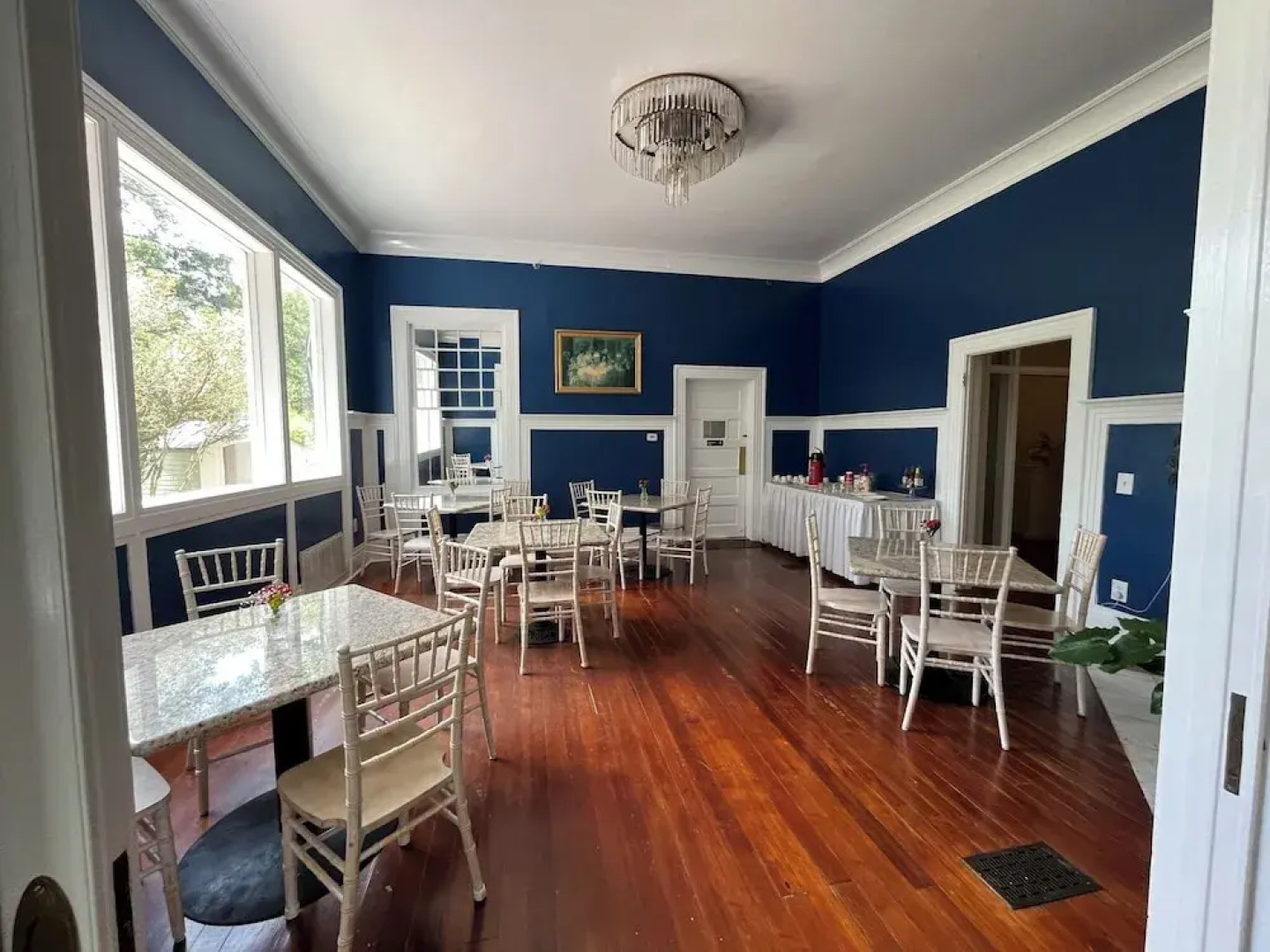 Historic Michabelle Inn