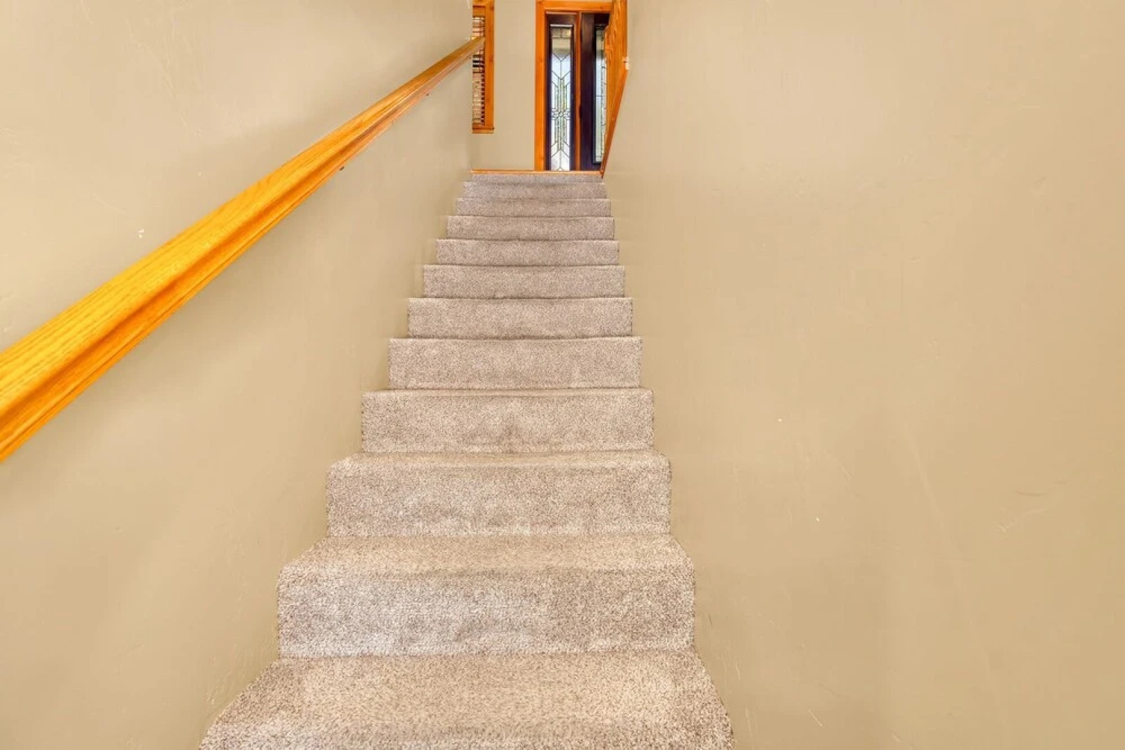 Bass Lake Beauty! 4 BDR Sleeps 16, Lakefront Views