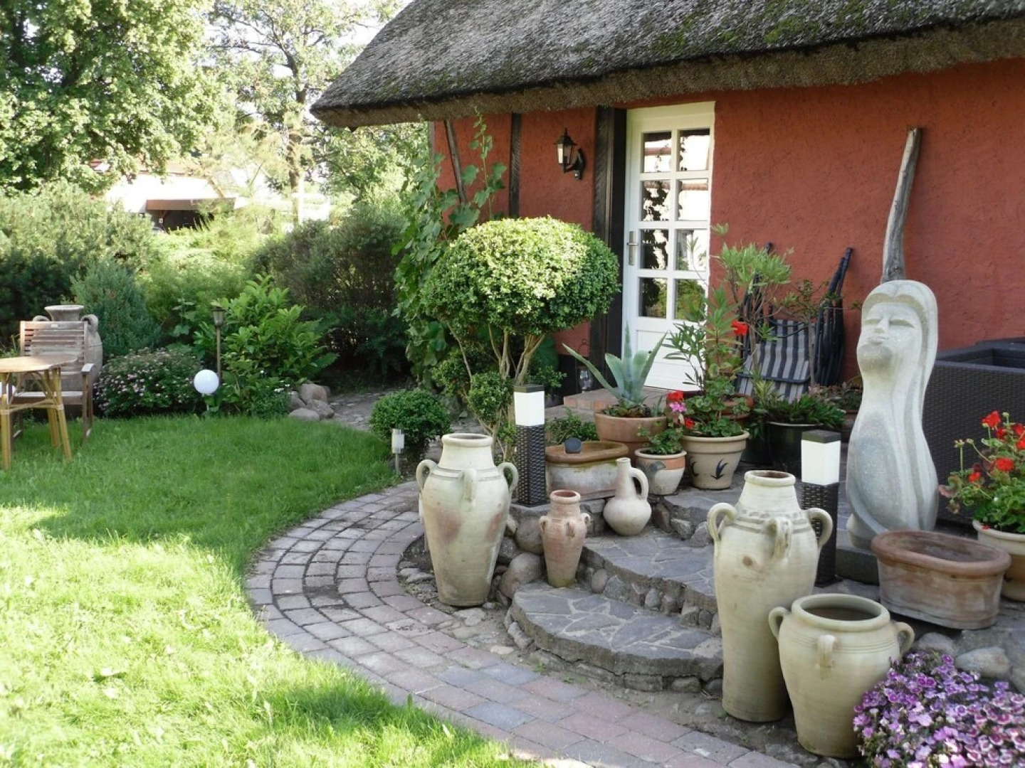 Cozy mansion in artist studio in Steffenshagen with terrace