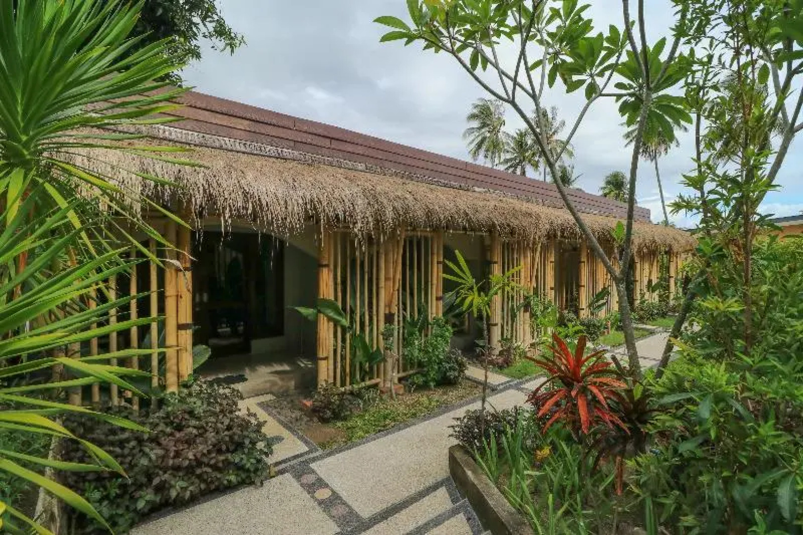Senggigi Cottages Lombok by ZUZU