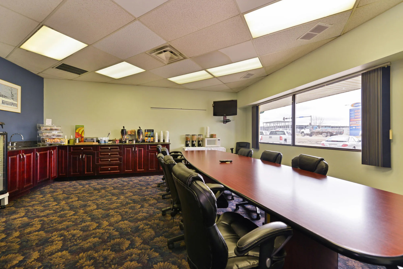 Ramada by Wyndham Nisku Edmonton Airport