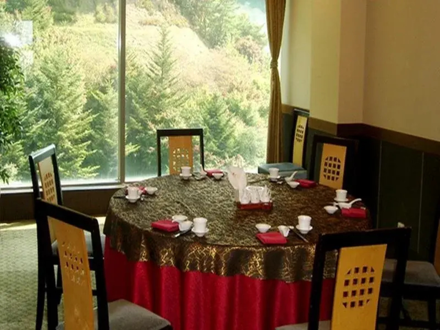 Shin Yang Park Hotel