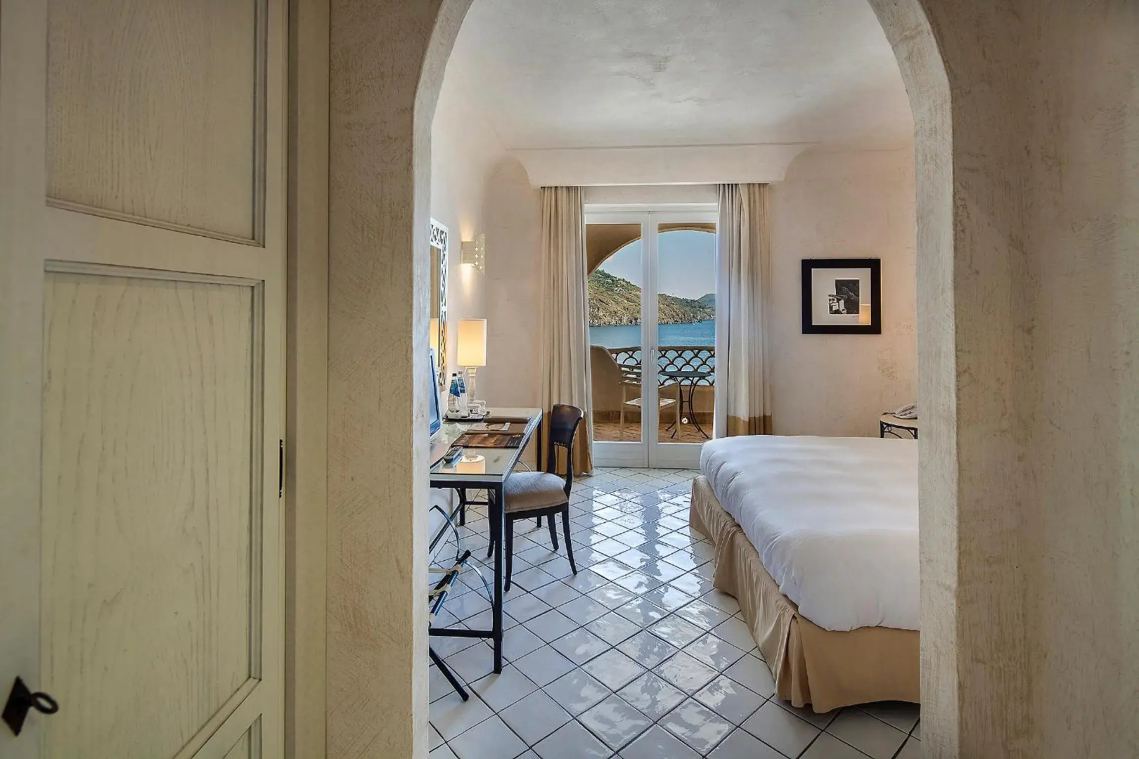 Therasia Resort Sea & Spa - The Leading Hotels of the World