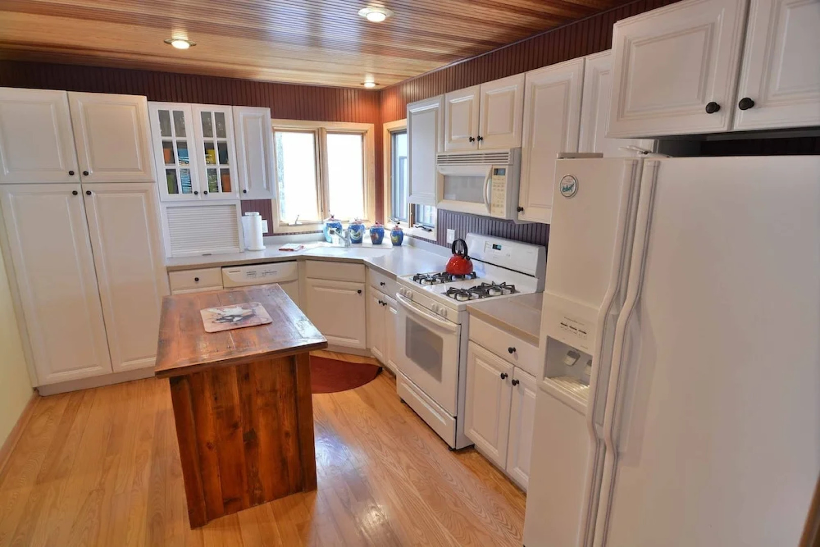 Sunset Shores Retreat