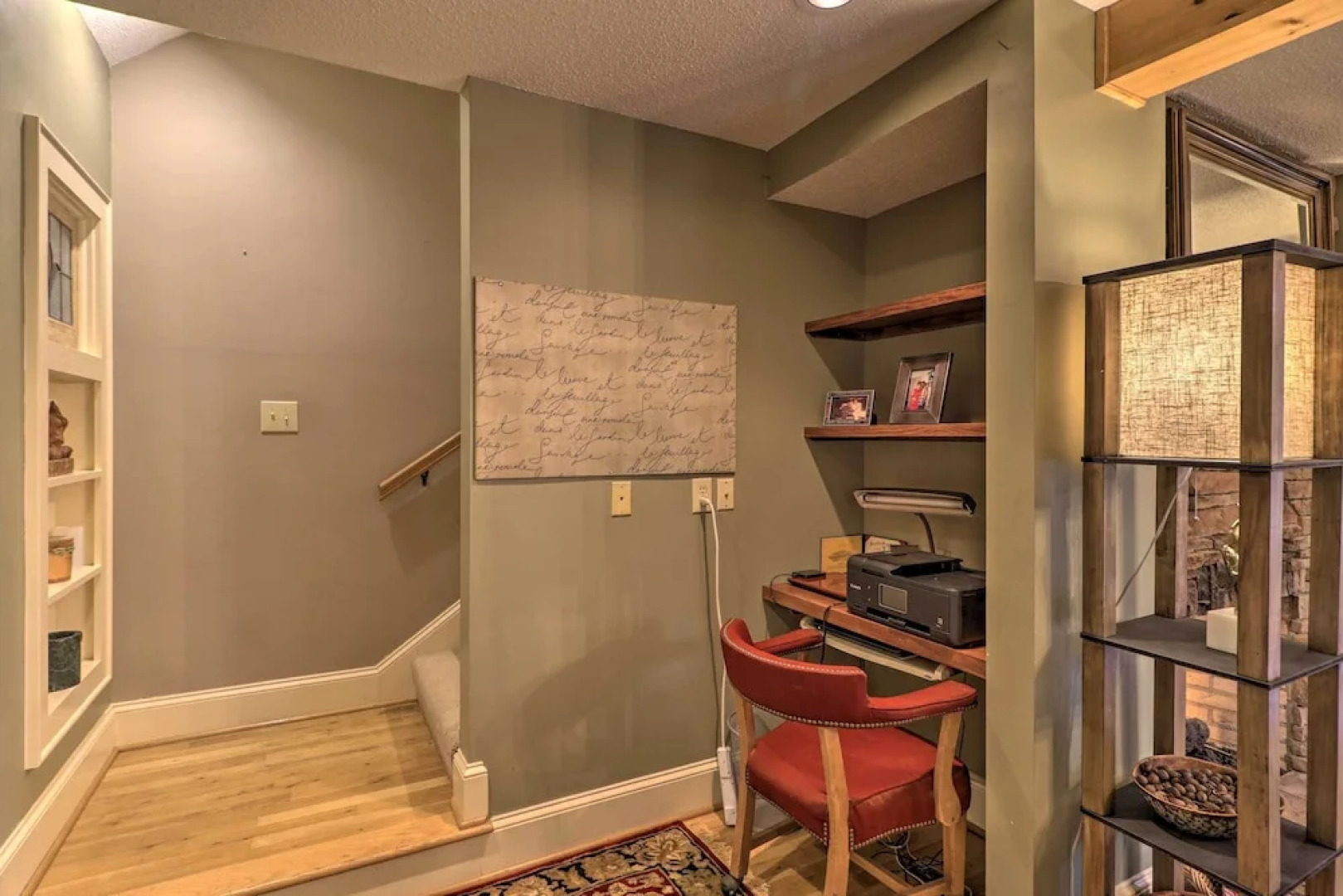 Cozy Conyers Cabin w/ Fireplace & Pool Table!