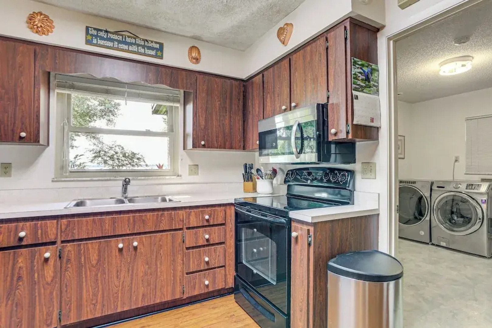 Lakefront Frostproof Vacation Rental w/ Beach!