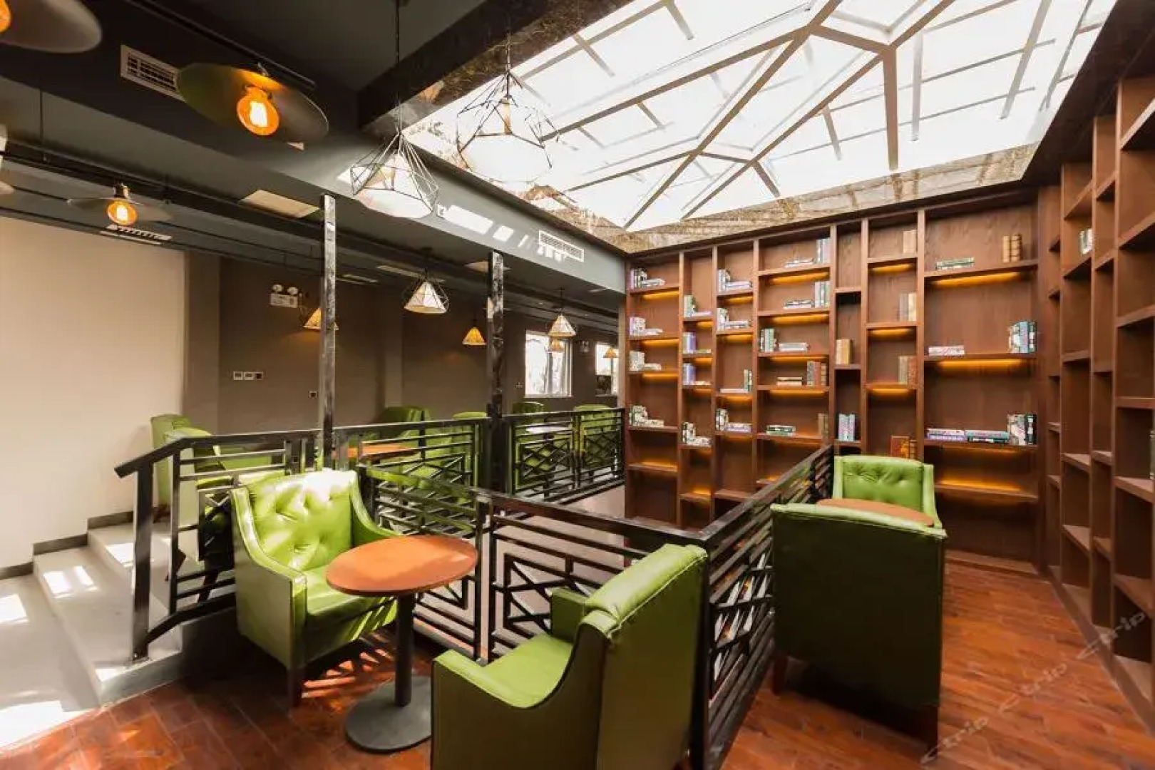 James Joyce Coffetel Qianmen