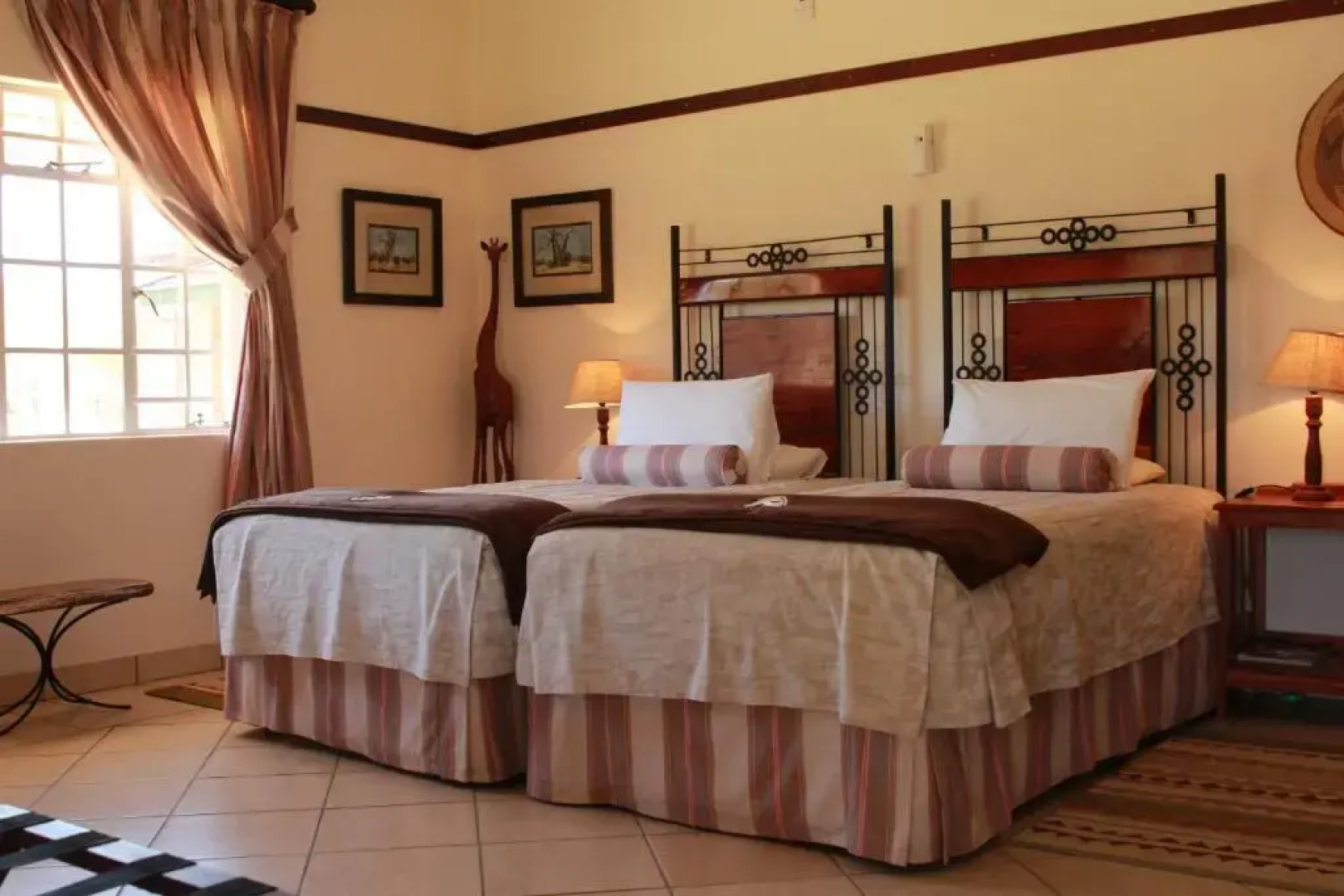 Woodlands Stop Over and Lodge