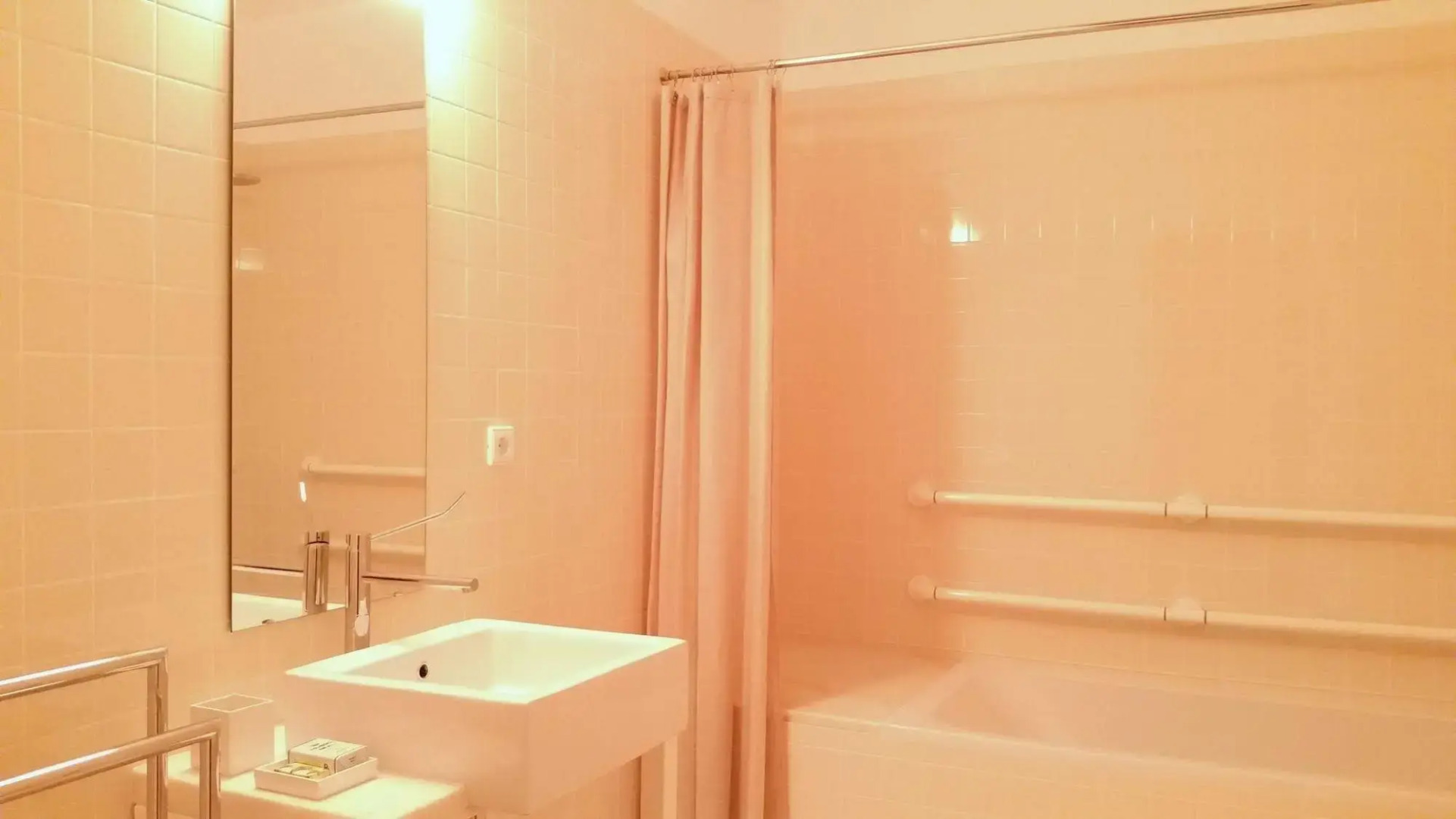 Casas do Monte de Roques