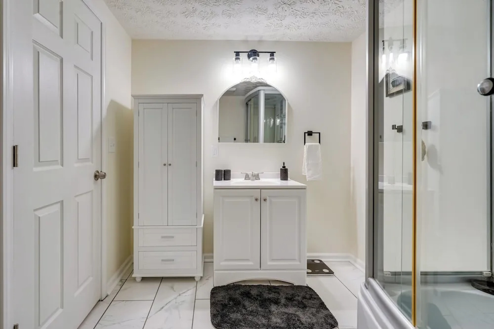 Pet-friendly Zanesville Haven w/ Game Room!