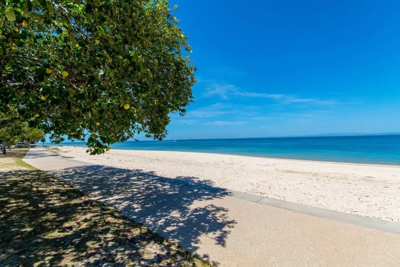 First Floor, Air Conditioned, Free Wi-fi!