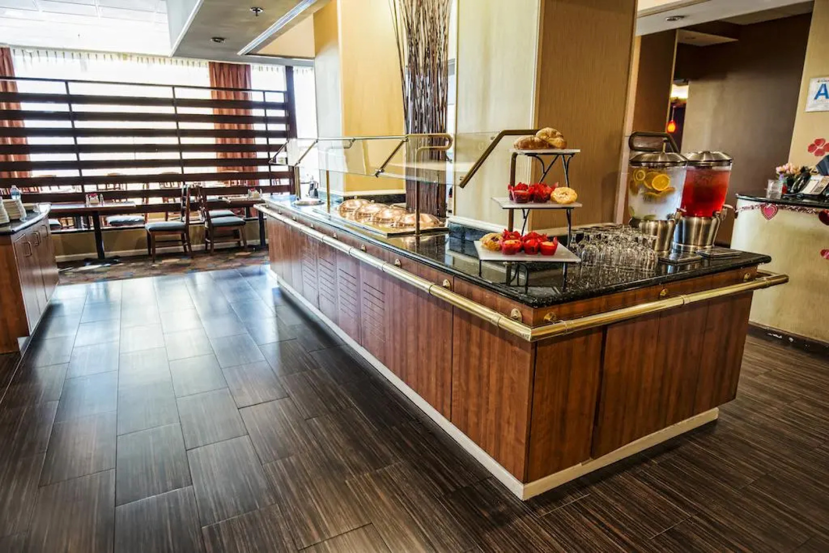 Holiday Inn Los Angeles - LAX Airport by IHG