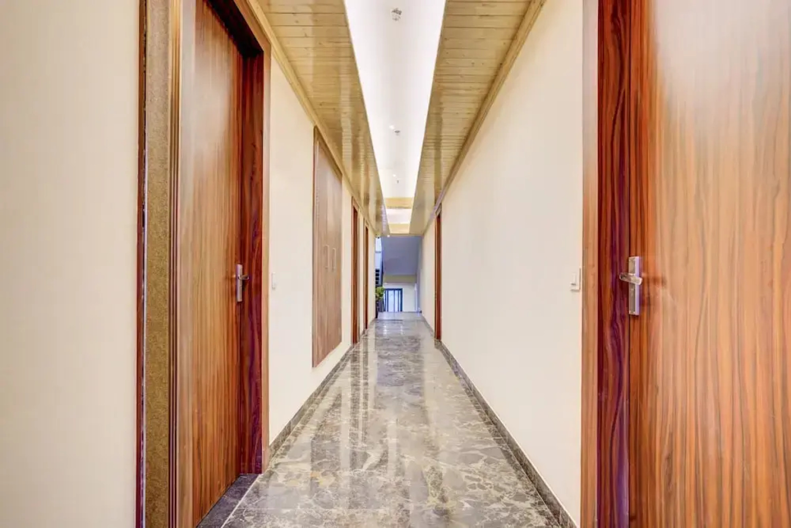 Alaya Stays Serene Woods Hotel Near Mall Road