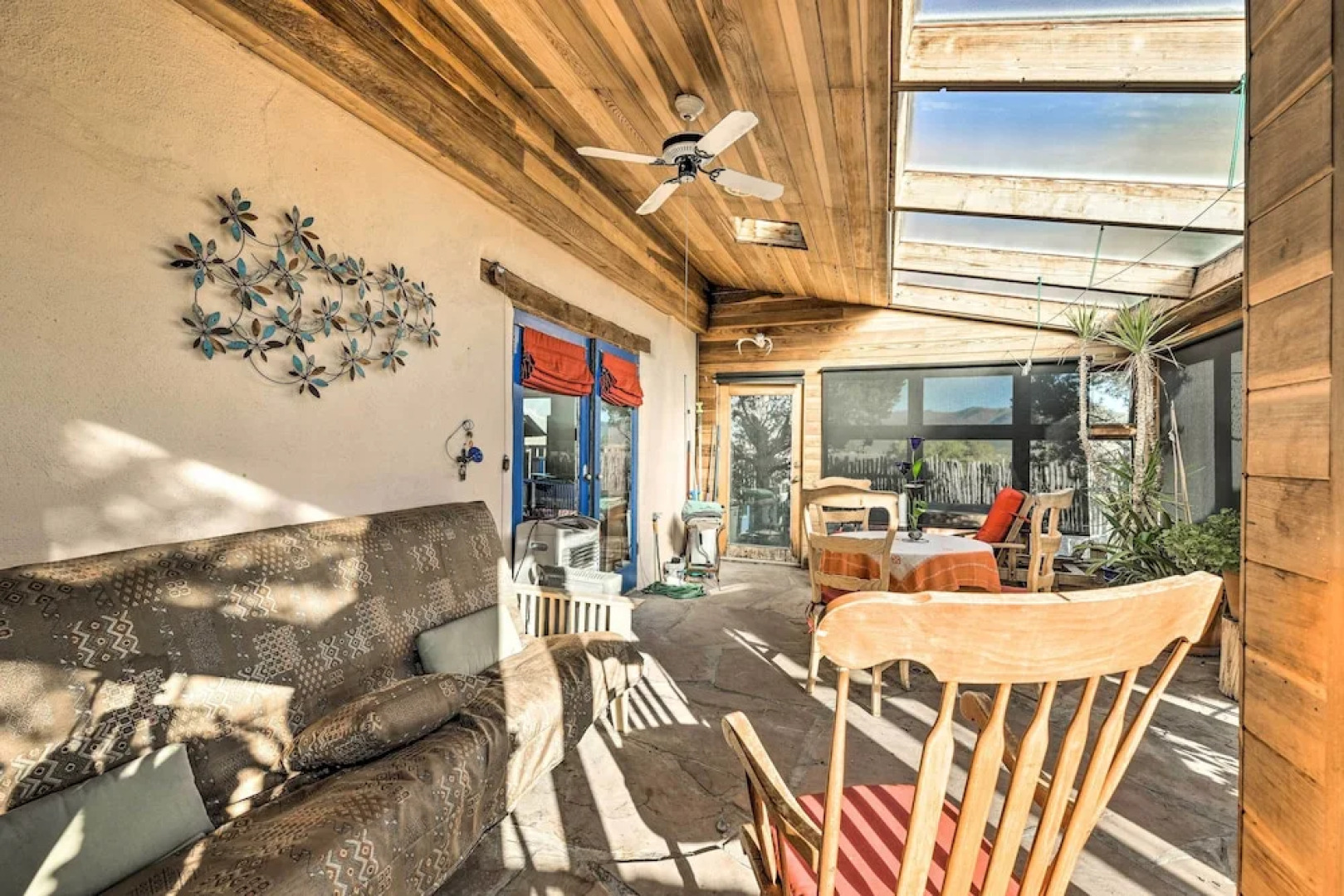 El Prado Home w/ Hot Tub, Panoramic Mtn Views