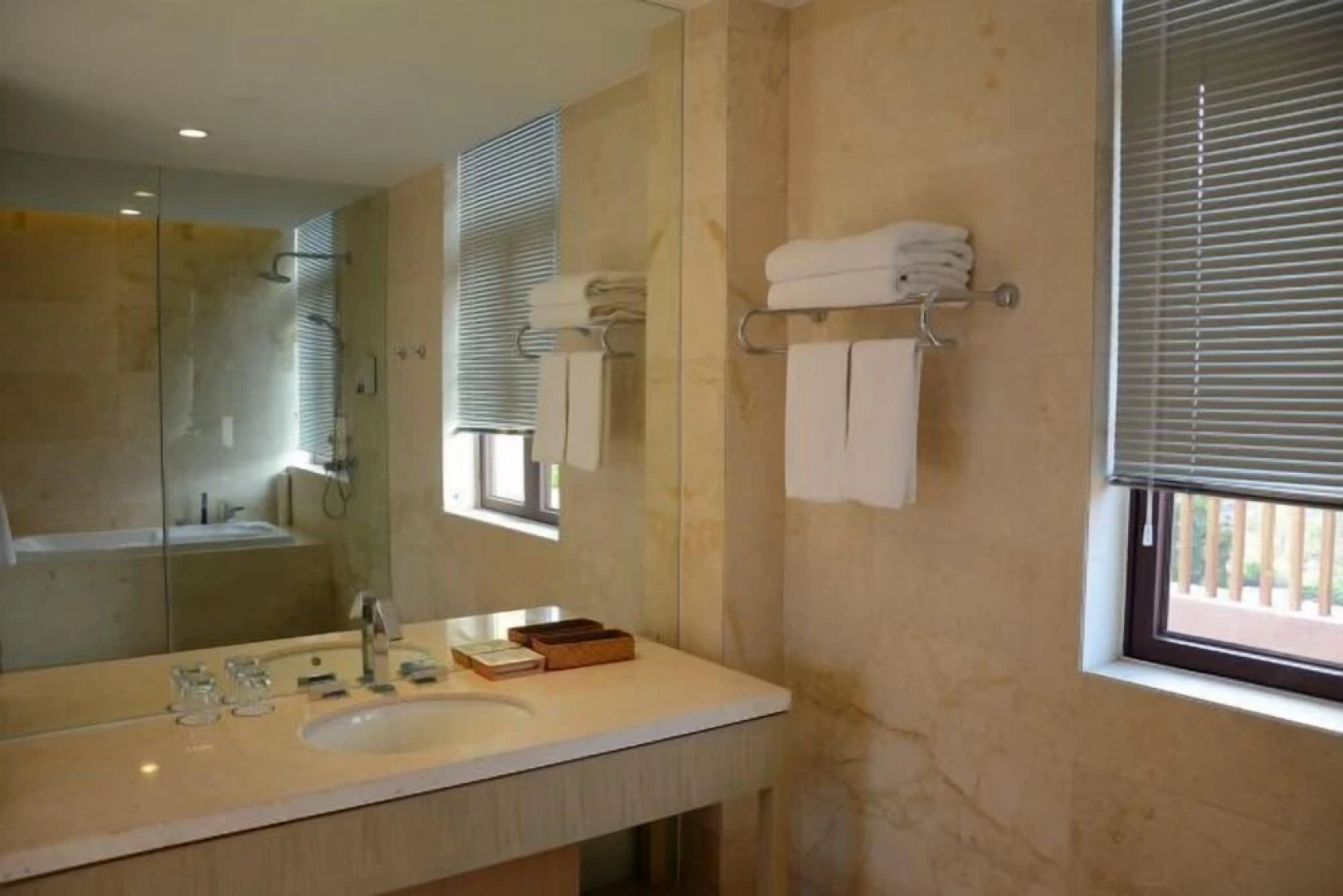 Eteem Resort Hotel