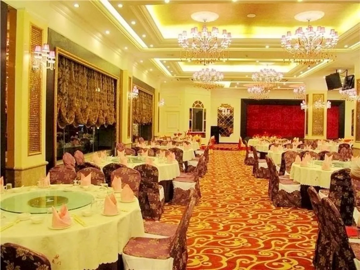 Artland Peninsula Hotel