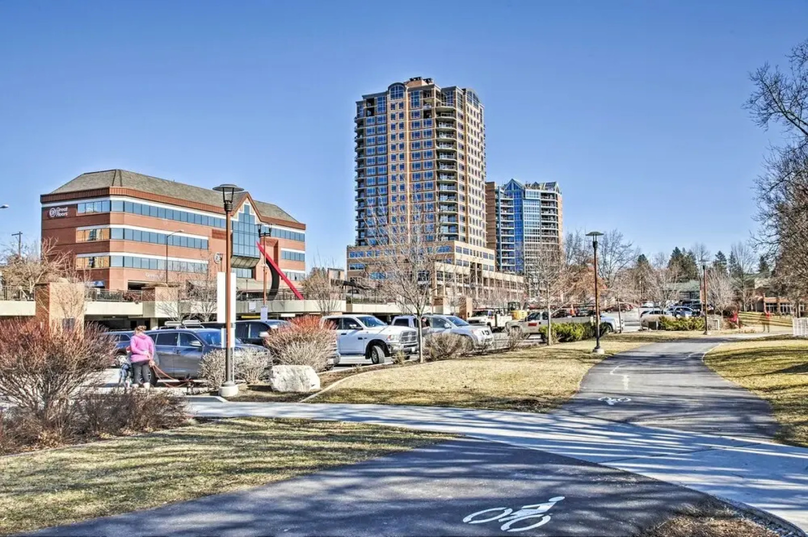 Walk Downtown: Modern 'coeur D'alene Getaway'