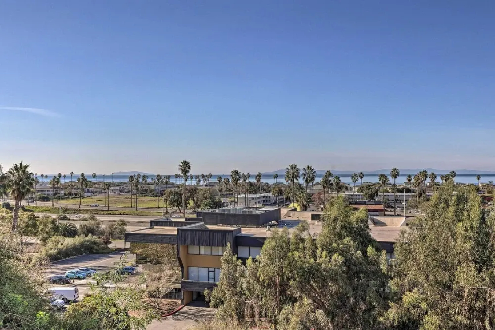 Walk to Ventura Beach: Comfy Home w/ Ocean Views