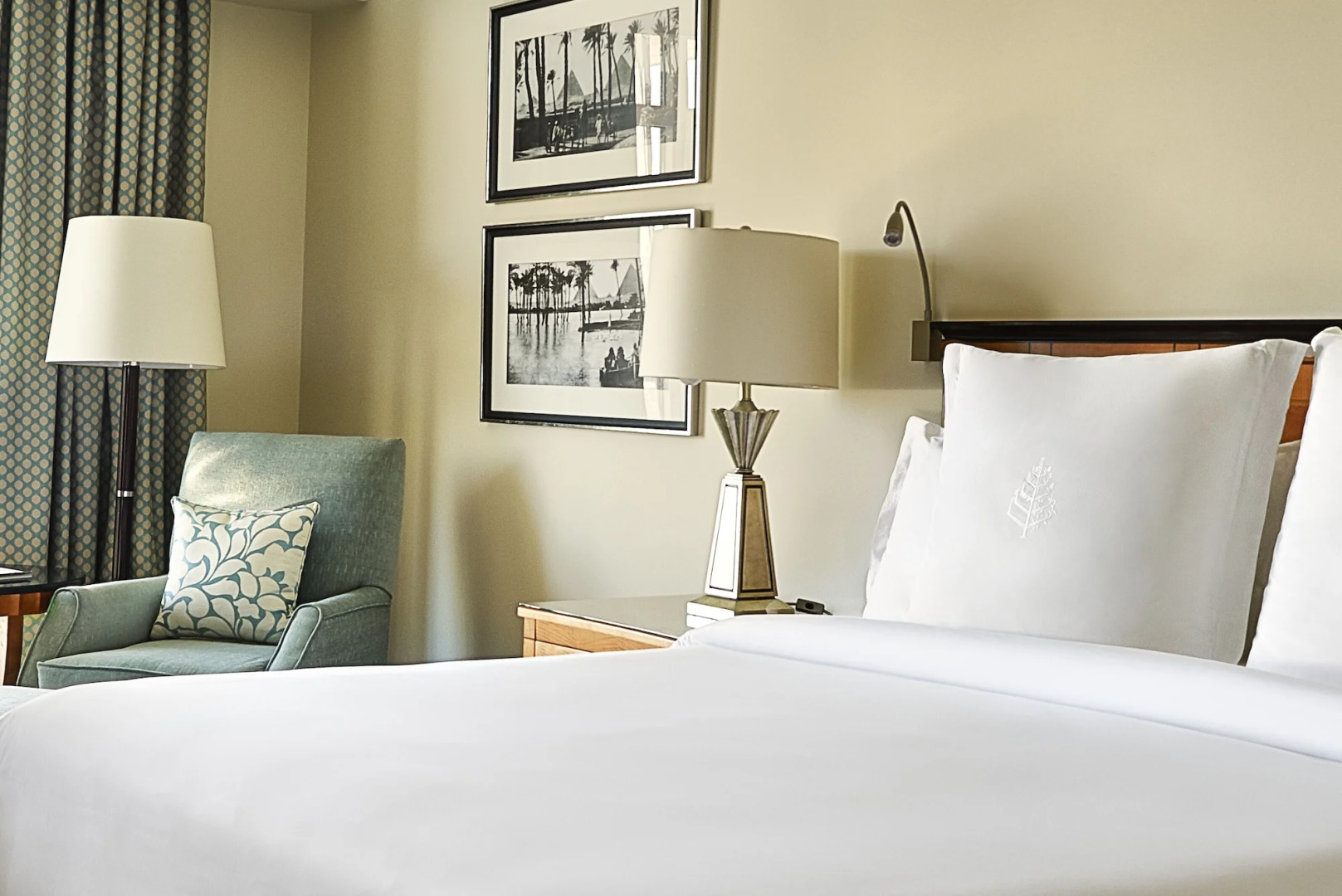 Four Seasons Hotel Cairo at Nile Plaza