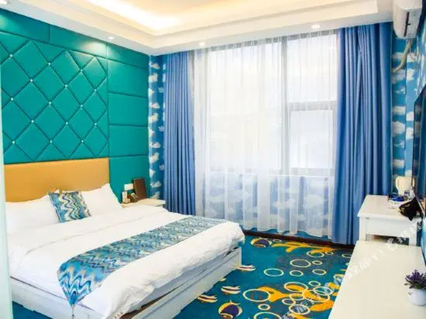 Funing Jianshe Hotel