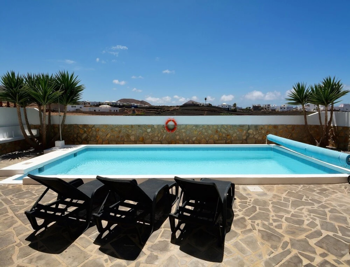 Villa - 3 Bedrooms with Pool and WiFi - 104417