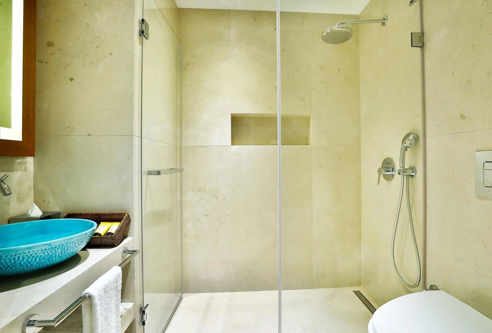 Mare Deluxe Residences & Villas