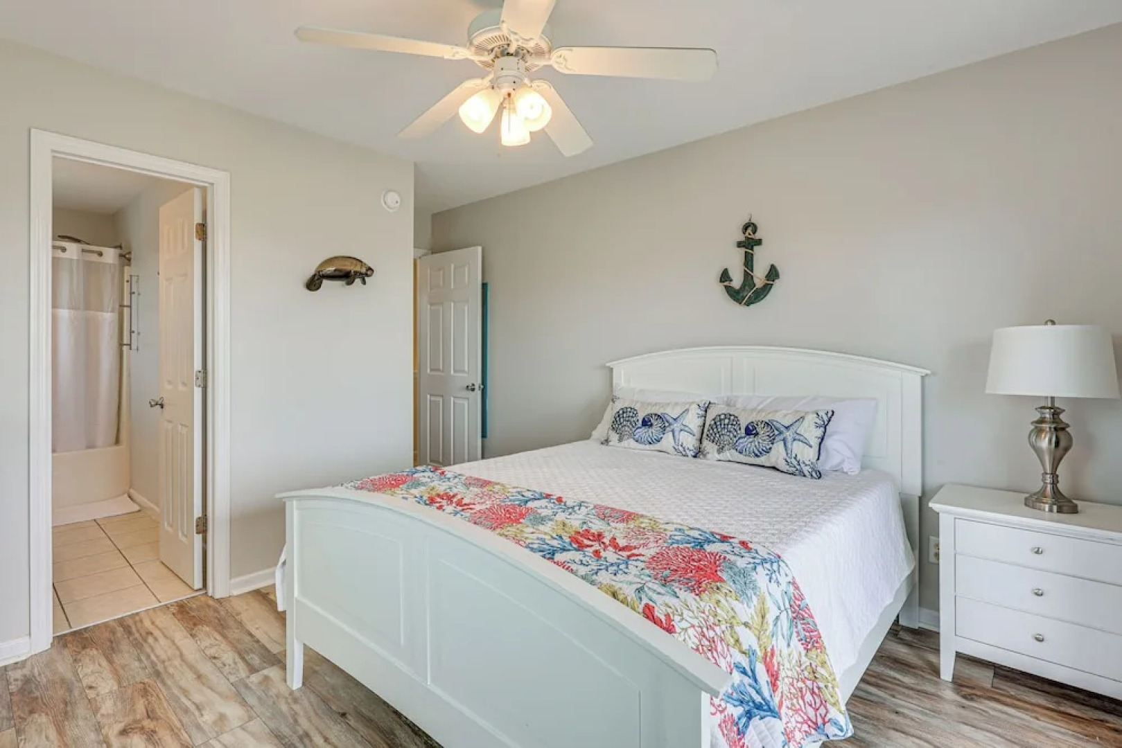 Walk to Surf City Beach: Ocean-view Home w/ Decks!