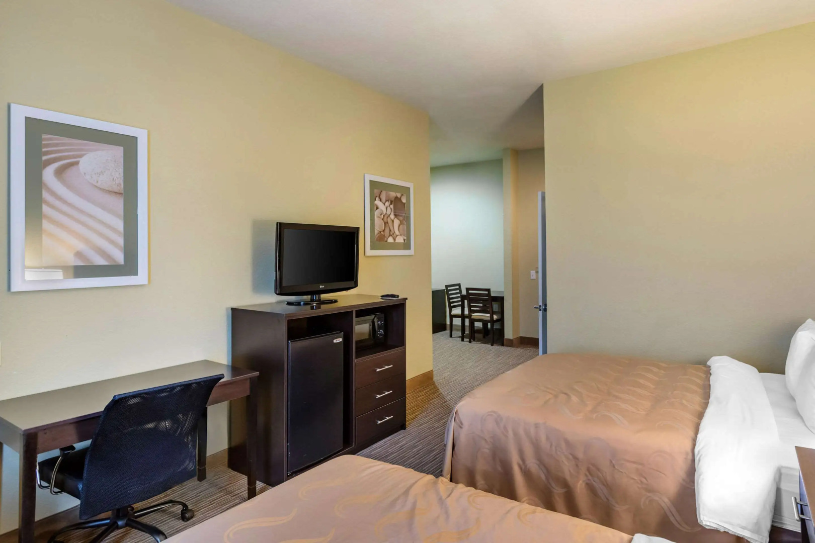 Sonesta Essential La Porte